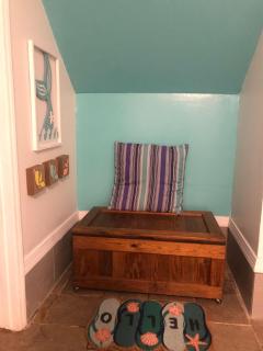 Pet Friendly Private Home Sleeps 12 Walk to Beach - 3