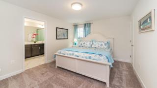SGD8979 - Davenport - 3