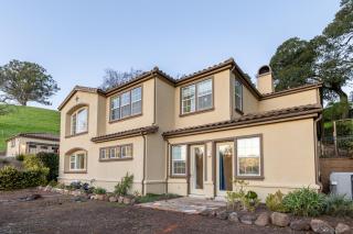 Luxury Spanish Colonial Villa 4 BR on 2 Acres - Novato - 0