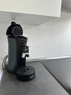 Fancy Apartment with 4K TV for 3 people and 2 people sleep couch - includes kitchen - - 9
