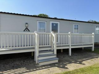 Pine Grove View - Gristhorpe - 1
