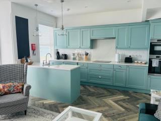 Seascape Luxury sea front apartment - Bangor - 4