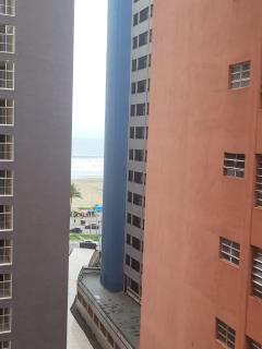Apê 50 metros da praia com wifi - Santos - 1