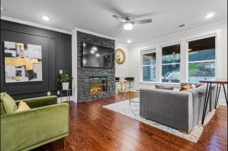 Price Cut Modern Lux Home Mins to Downtown - Atlanta - 9