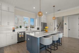 Brand New Everything - steps from beach - Fort Myers Beach - 1