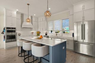 Brand New Everything - steps from beach - Fort Myers Beach - 2