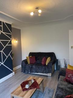 Beautiful Spacious Home - Private Parking - Large Garden - Great Location - Manchester - 8