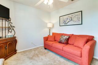 11 Mi to Isla Blanca Beach Townhome with Lake Views - Laguna Vista - 7