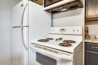 11 Mi to Isla Blanca Beach Townhome with Lake Views - Laguna Vista - 1