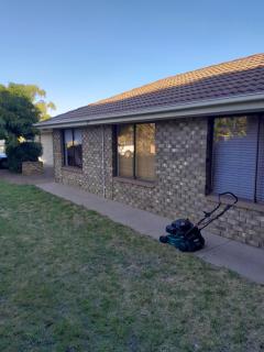Red Kennel Budget Private Rooms - Trott Park - 6
