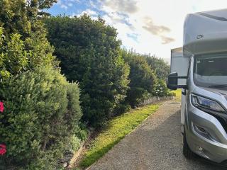 Comfortable Country RV Campervan Stay - 4
