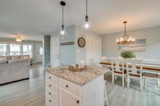 Walk to Shore Multi-Deck Townhome in Kure Beach! - Kure Beach - 1