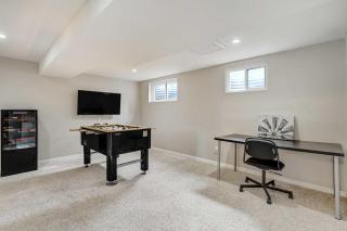 Wonderful Pines Spacious Yard w Cozy Fireplace - 5