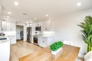 Balconies and Views Modern Abode in Poway! - Poway - 4