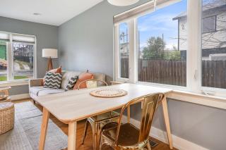 Close to Downtown - Tons of Light & WiFi - Austin - 8