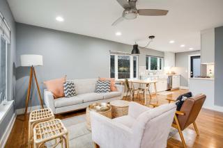 Close to Downtown - Tons of Light & WiFi - Austin - 6