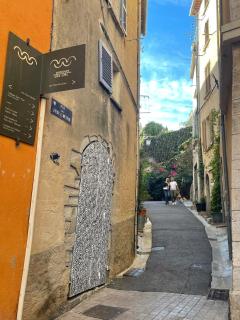 Studio Meublé-Vue Mer-Vieux Hyères- Centre Médiéval Coeur de Ville - Hyères - 8