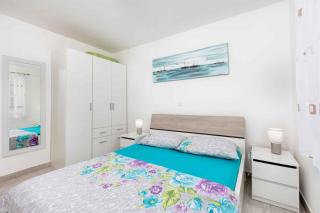 Apartments in Malinska - Insel Krk 53323 - Malinska - 2