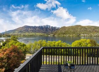 Mountain View Paradise 3 Bedroom House Lake Views - 5