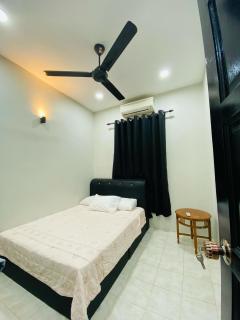 Arissa Homestay - Kampong Bukit Katil - 7