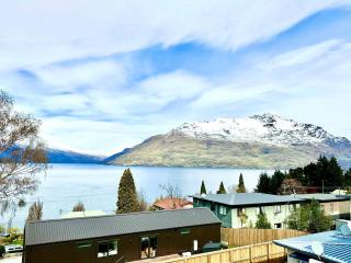 Central 2 Bedroom Apartment Lake Views - Queenstown - 5