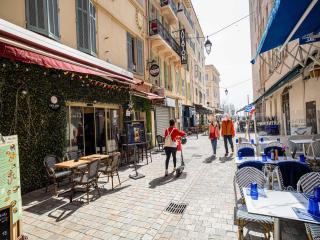 Hotel Avaton - Cosy bedroom - Cannes Centre - Cannes - 1