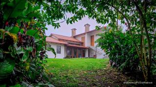 The Cloud Forest Retreat - - 0