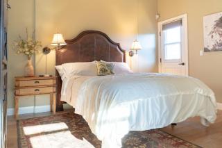 6 Guests 2BR 1BA Loft with Unmatched Panoramic Views - Cedar City - 4