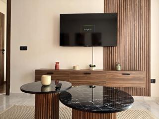 Dynasty Estate - Palmiers Luxury Suites about 3 min from Tram Station - - 6