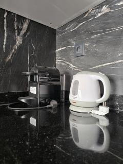 Dynasty Estate - Palmiers Luxury Suites about 3 min from Tram Station - - 5
