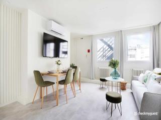 Charming apartment - 1BR 4P - Faubourg-du-Roule - Paris - 9