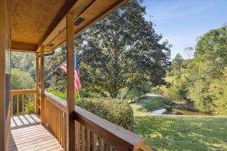 Brand New Hot Tub, Outdoor Bar & Game Room! - Sevierville - 3