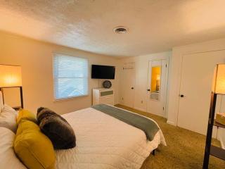 Relax in this cozy townhouse 2block to the beach - 5