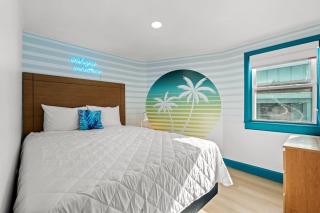 Sunshine House #2-Selfie-Friendly - Steps to Beach - Myrtle Beach - 7