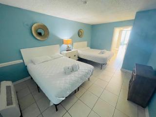 Carolina Winds #2 Great Ocean Front condo pool - Myrtle Beach - 1