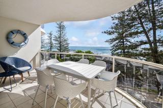Zanzibar 406 - Mooloolaba - 9