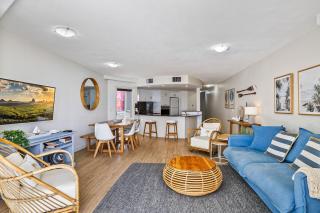 Zanzibar 406 - Mooloolaba - 5