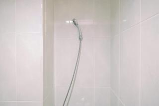 Good Deal Studio at Evenciio Apartment Margonda near UI By Travelio - 9