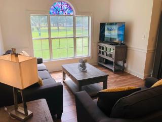 Neat 1st floor cozy condo at Magnolia place - 1