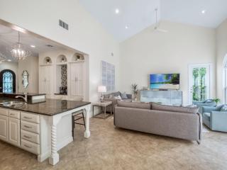 Casa Captiva - 5 BR Villa Steps to Beach - Captiva - 1