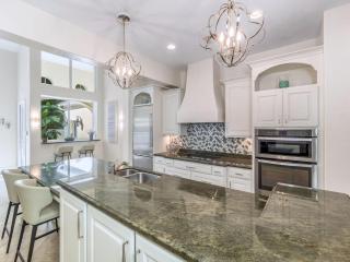 Casa Captiva - 5 BR Villa Steps to Beach - Captiva - 4
