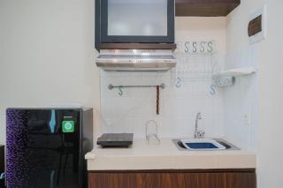 Comfort and Elegant Studio Apartment at B Residence By Travelio - 4