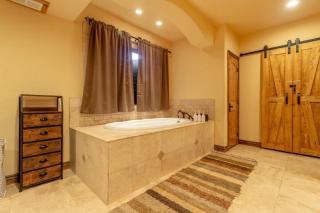 14 Guests 5BR 2BA At-Home Gym & Spacious Living - Parowan - 6