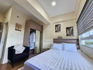 Elegant Studio with balcony unit 625 - 6th floor - near Ateneo De Cebu - High speed internet - Northwoods Place - Mandaue - 4