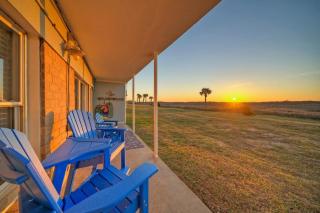 Sleeps 22 3 Condos in Beachfront Complex w Pool Pickleball Island Retreat - 6