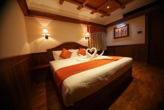 Hotel Doubloon - - 4