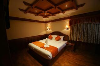 Hotel Doubloon - - 2