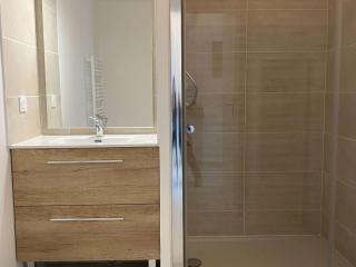Appartement T2 avec terrasse et parking, vue sur l'étang de Thau - FR-1-553-296 - 2