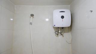 Comfy and Modern Studio (No Kitchen) at Orchard Supermall Mansion Apartment By Travelio - 1