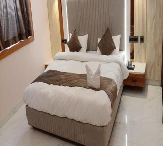 Hotel Spring Vilas - Gorakhpur - 4